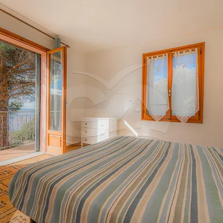 Mirella Un Panorama Sull'innamorata - Goelba Apartamento